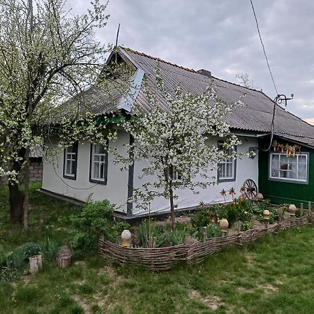 Медова Садиба Subbotiv Exteriér fotografie
